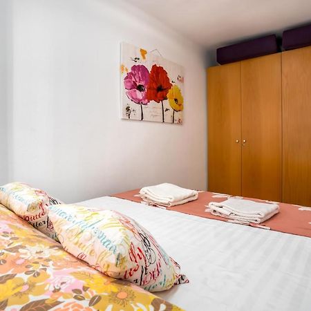 Appartamento Apartamento Welcs con Terraza Frente al Mar Empuriabrava Esterno foto